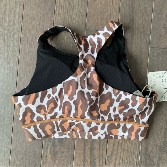 BRAND NEW leopard sports bra - Picture 4 of 5